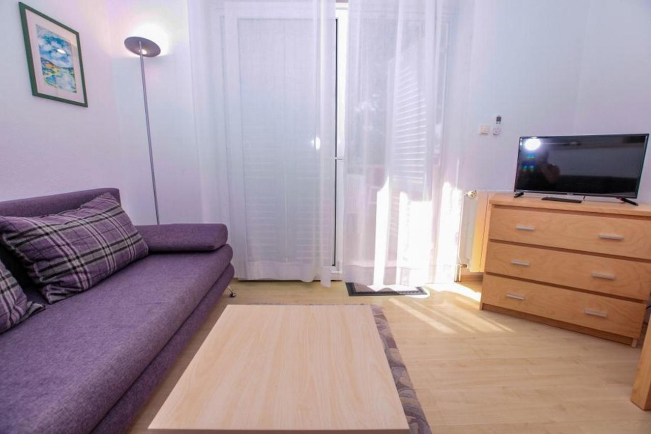 Apartament Vila Pinet Brist Zewnętrze zdjęcie