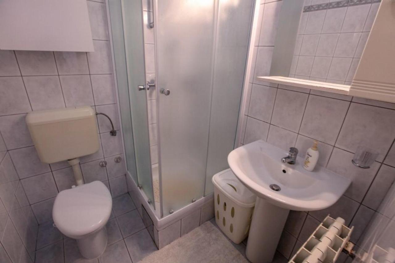 Apartament Vila Pinet Brist Zewnętrze zdjęcie