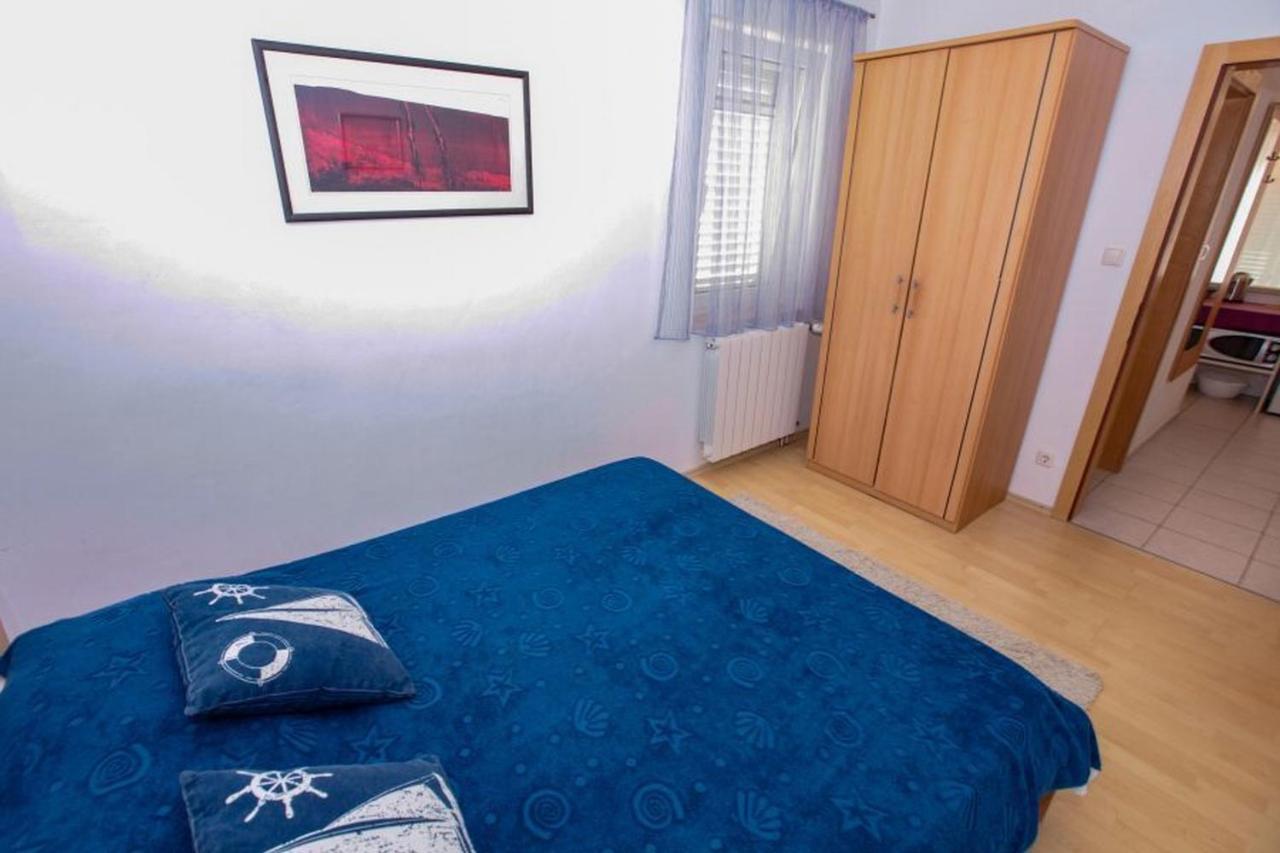 Apartament Vila Pinet Brist Zewnętrze zdjęcie